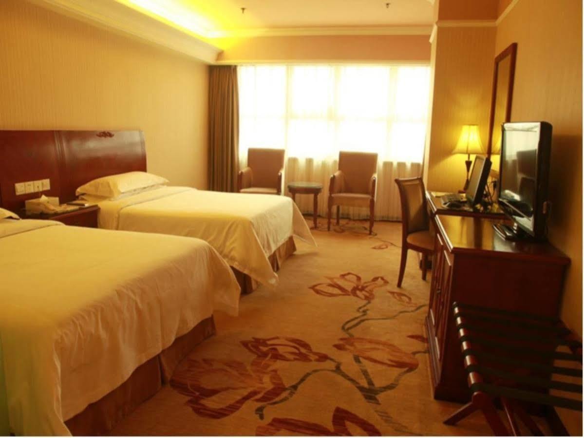 Vienna Hotel Beijing Bagian luar foto